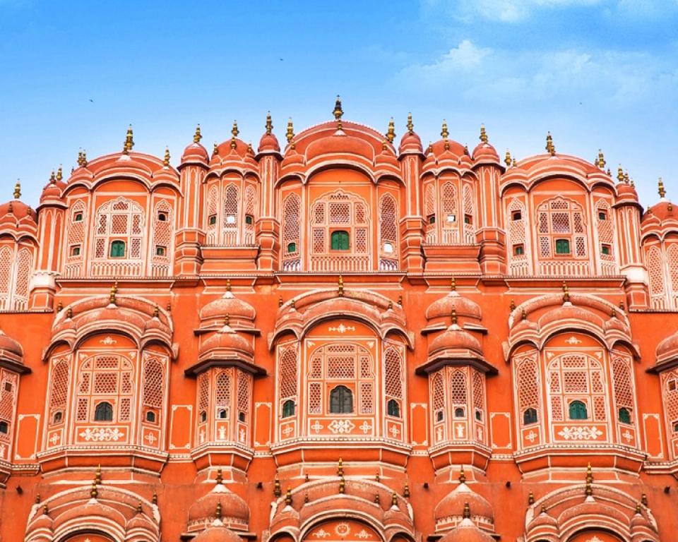 Hawa Mahal near Rambagh Palace, Jaipur
