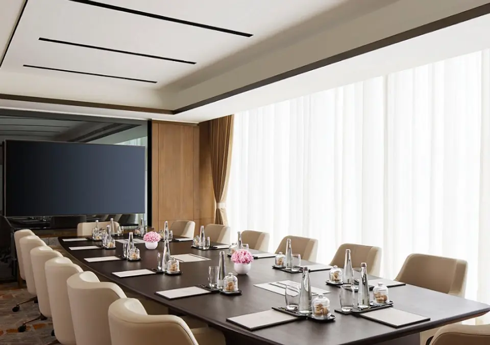  Boardroom - Luxury Venue at Taj Wellington Mews, Chennai