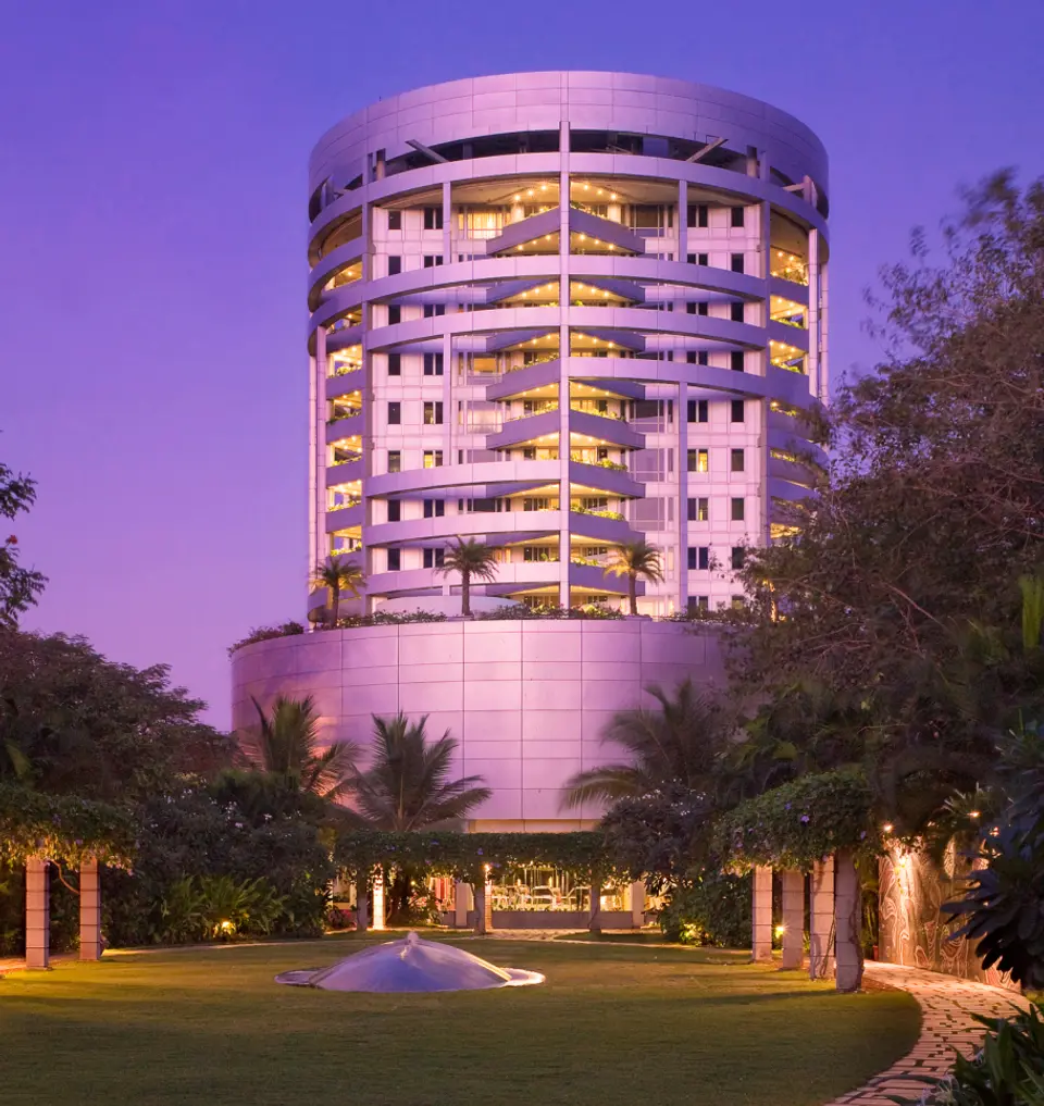 Located In Mumbai's Business Hub - Taj Wellington Mews, Mumbai