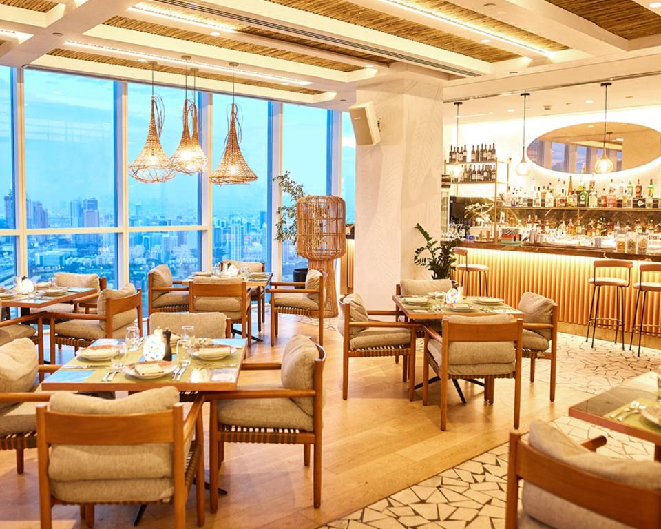 Paros - Luxury Dining at Taj Jumeirah Lakes Towers