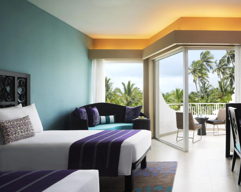 Deluxe Room With Garden Terrace & Twin Bed - Taj Bentota Resort & Spa, Sri Lanka