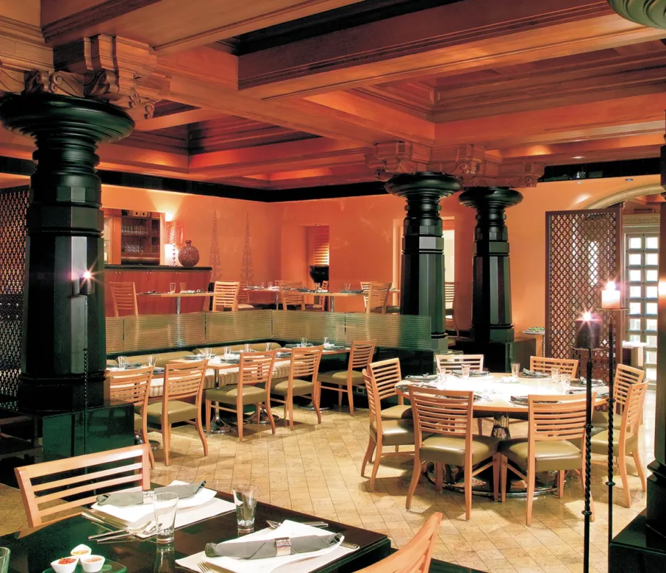 Luxury Fine Dining Restaurant at Taj Mahal Tower, Mumbai