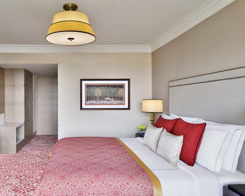 Luxury Room with City View & King Bed - Taj Mahal, New Delhi