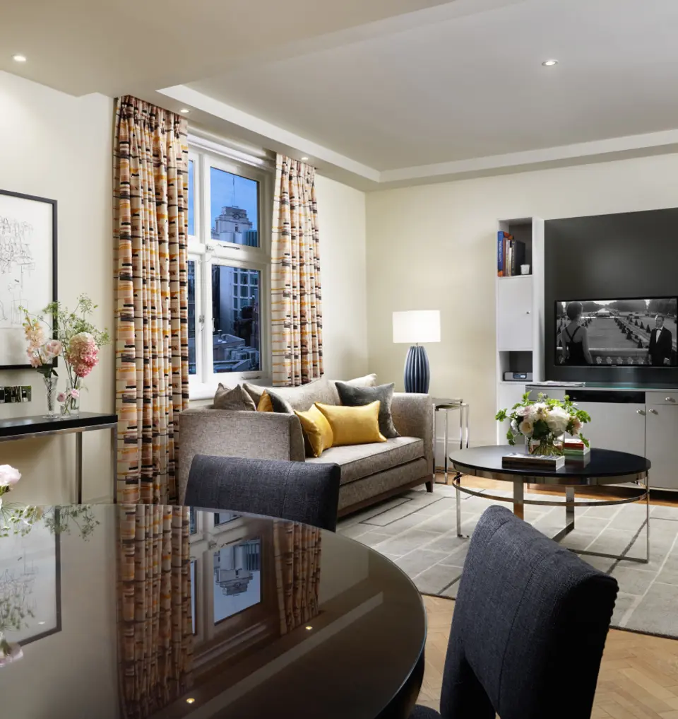 One To Six Bedroom Suites - Taj 51 Buckingham Gate