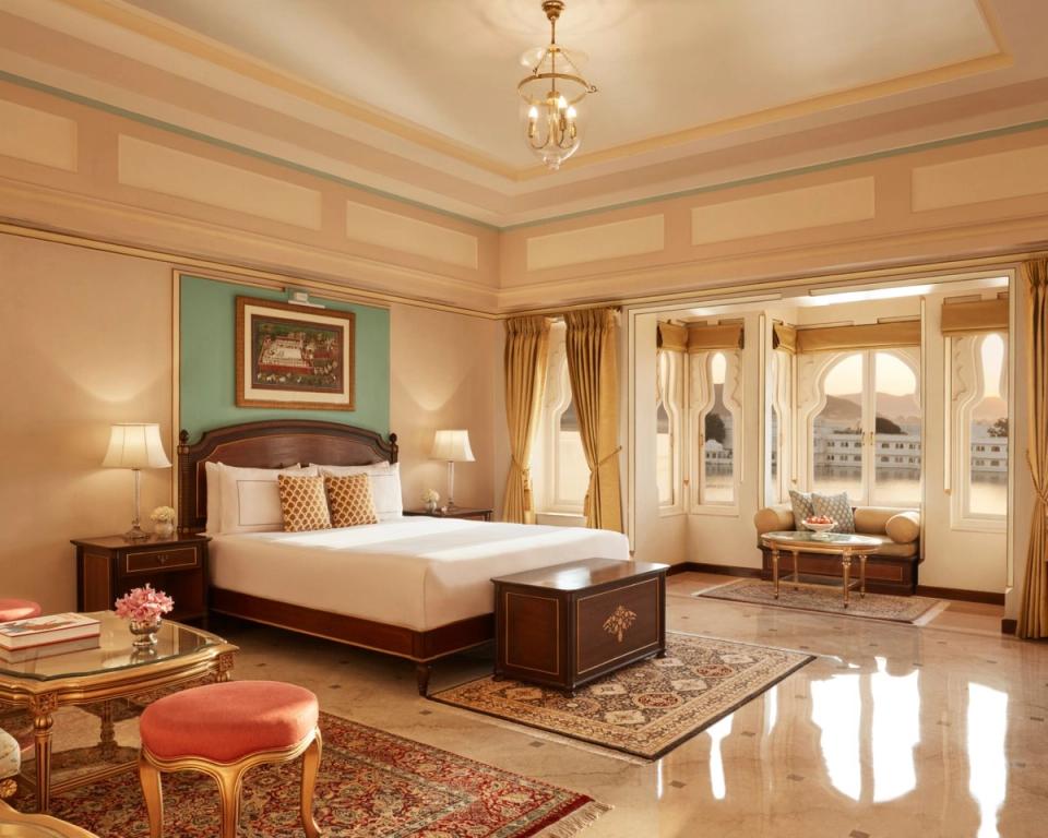 Luxury Suite - Taj Fateh Prakash Palace
