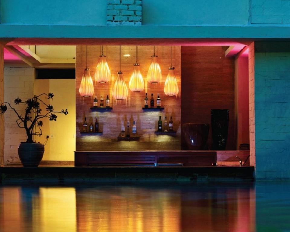 Sun Burst Bar - Luxury Restaurant at Taj Fishermans Cove Resort & Spa