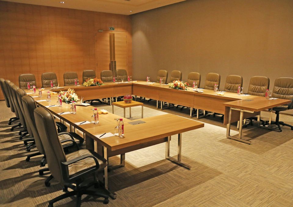 Meeting Room 13 - Luxury Venues at Taj Bangalore, Bengaluru