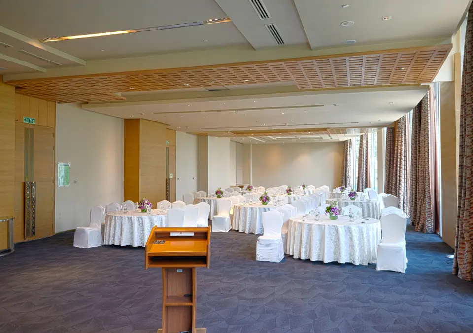 Meeting Room 7 - Luxury Venues at Taj Bangalore, Bengaluru