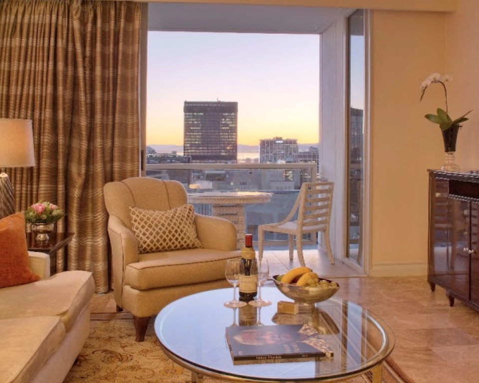 Tower One Bedroom Suite - Luxury Room & Suites at Taj Cape Town