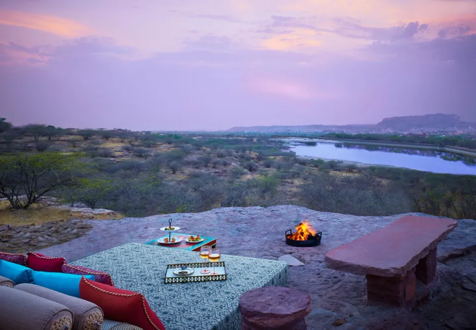 Outdoor Dining Bliss at Umaid Bhawan Palace, Jodhpur