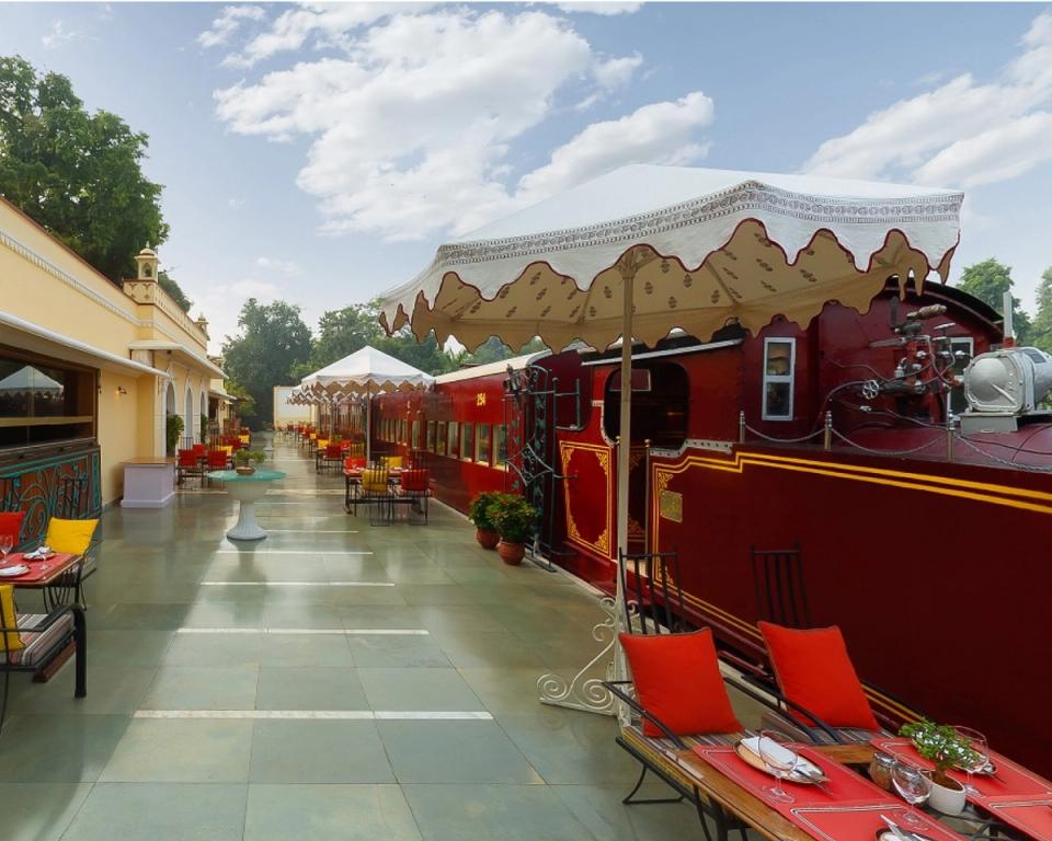 Steam - Luxury Dining at Rambagh Palace, Jaipur