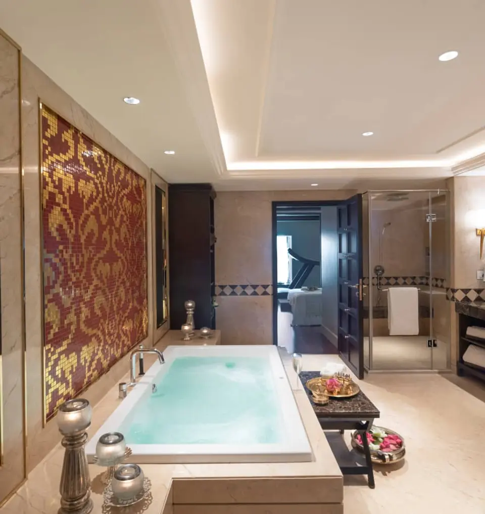 Romantic Jacuzzi Suites at Taj Coromandel, Chennai