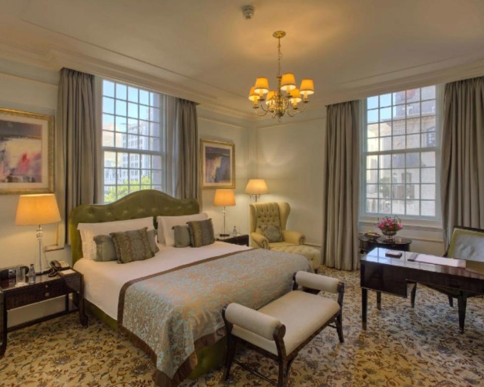 Luxury Heritage Room With City View - Taj Cape Town