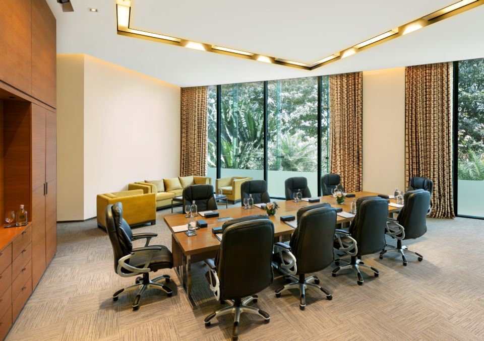 Meeting Room 10 - Luxury Venues at Taj Bangalore, Bengaluru