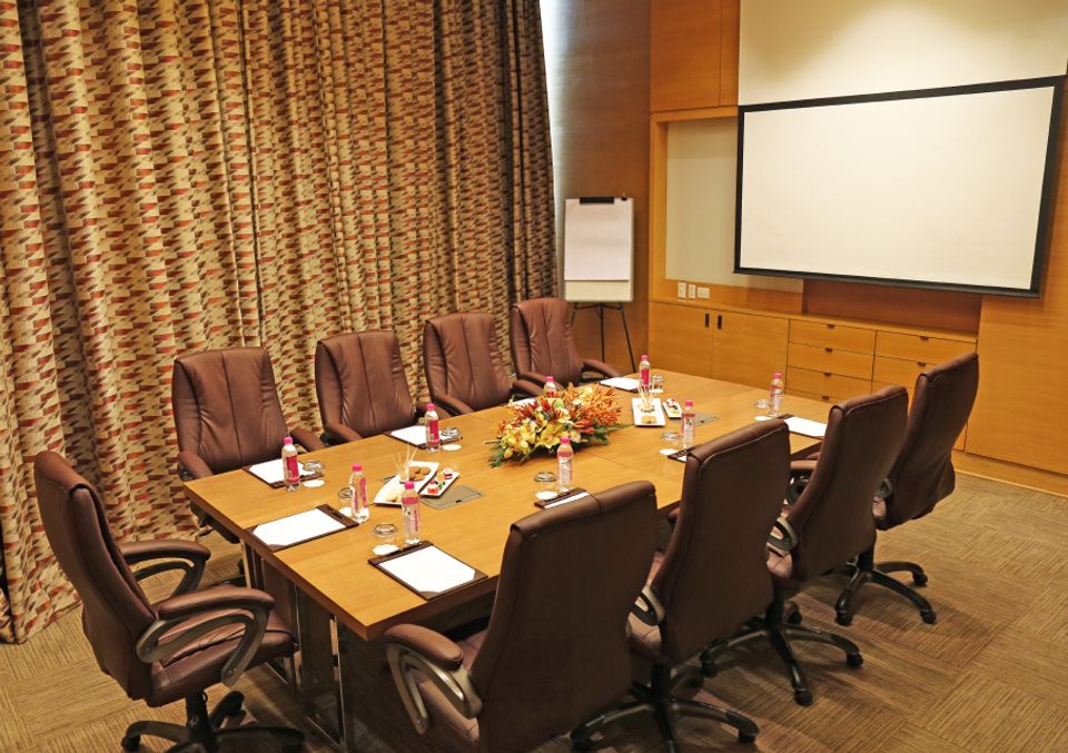 Meeting Room 4 - Luxury Venues at Taj Bangalore, Bengaluru