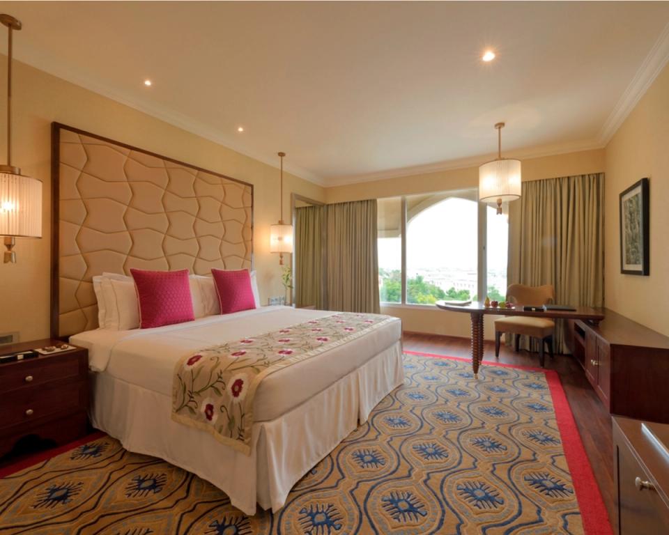 Luxury Room City View King Bed - Taj Krishna