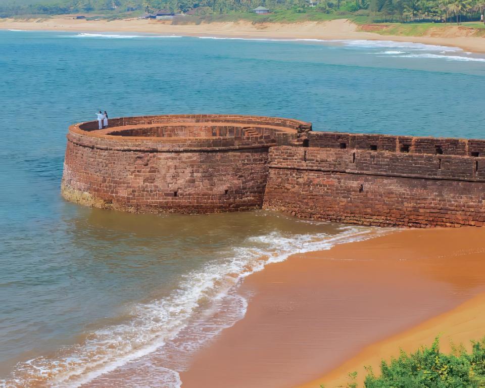 Aguada Fort near Taj Cidade de Goa, Horizon