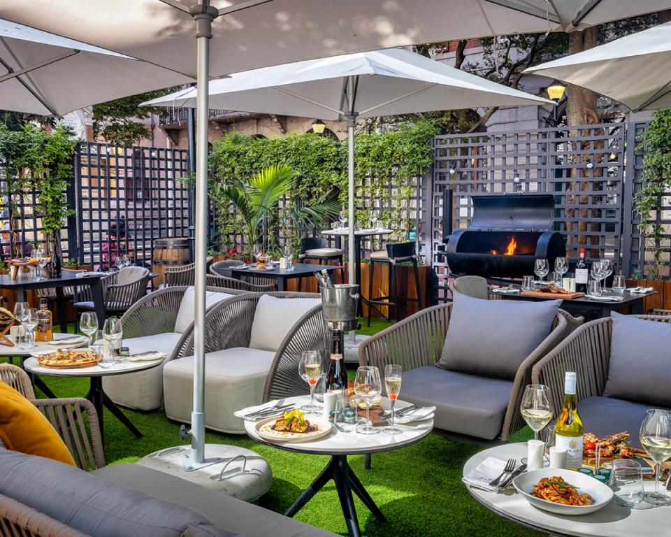 Mint Restaurant And Wood Fired Grill - Luxury Restaurant at Taj Cape Town