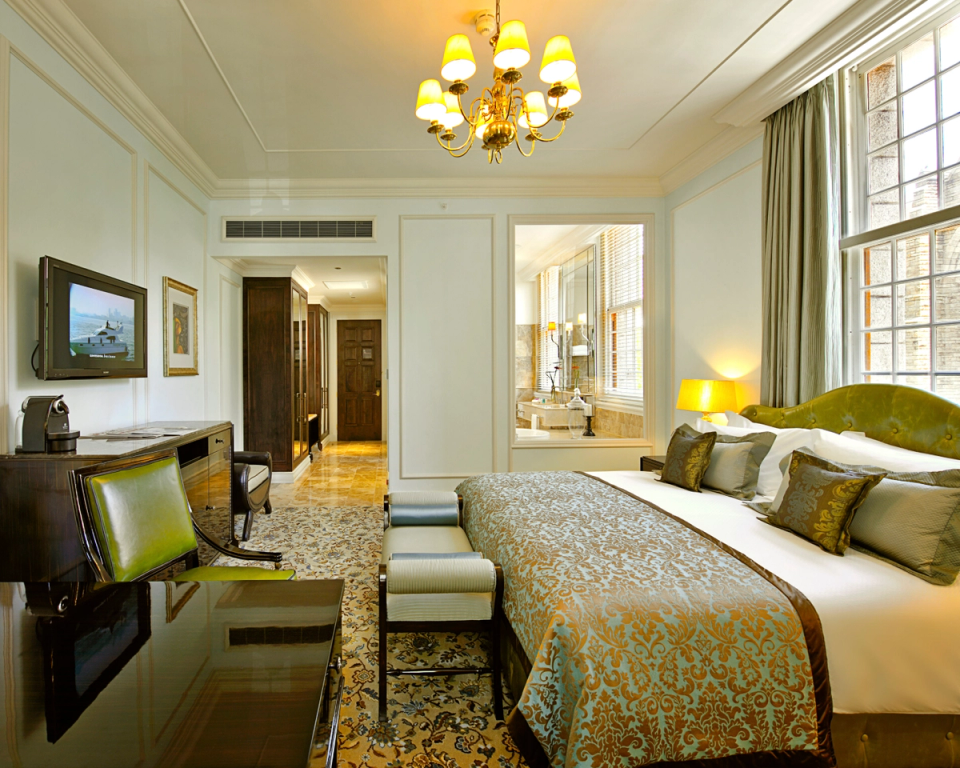 Taj Club Room - Luxury Room & Suites at Taj Cape Town