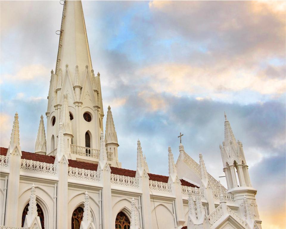San Thome Cathedral - Attractions and Places To Visit In Hyderabad