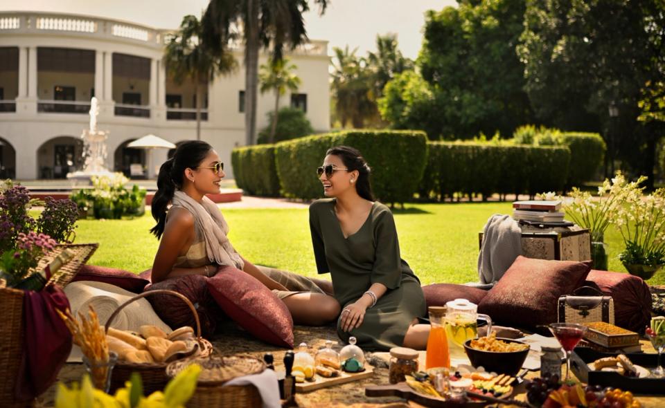 Queen's Woyage - Luxury Offers by Taj Hotels