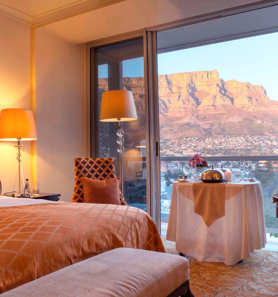 Luxury Room & Suites With Breathtaking City Views - Taj Cape Town