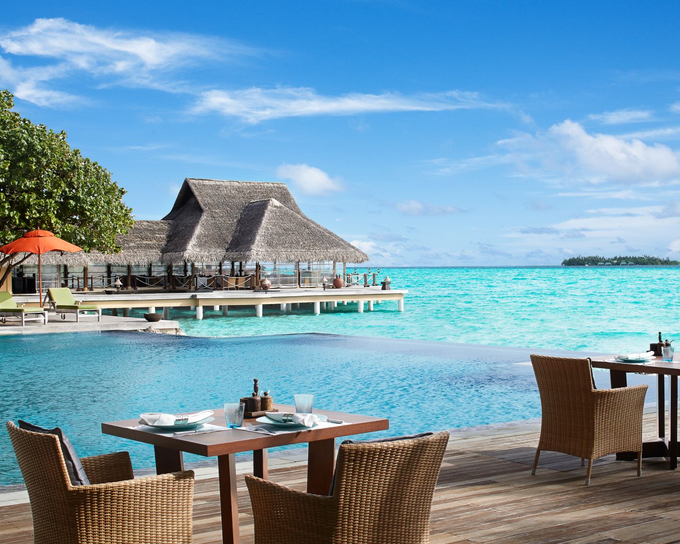 Poolside Bar And Restaurant - Dining at Taj Exotica, Maldives
