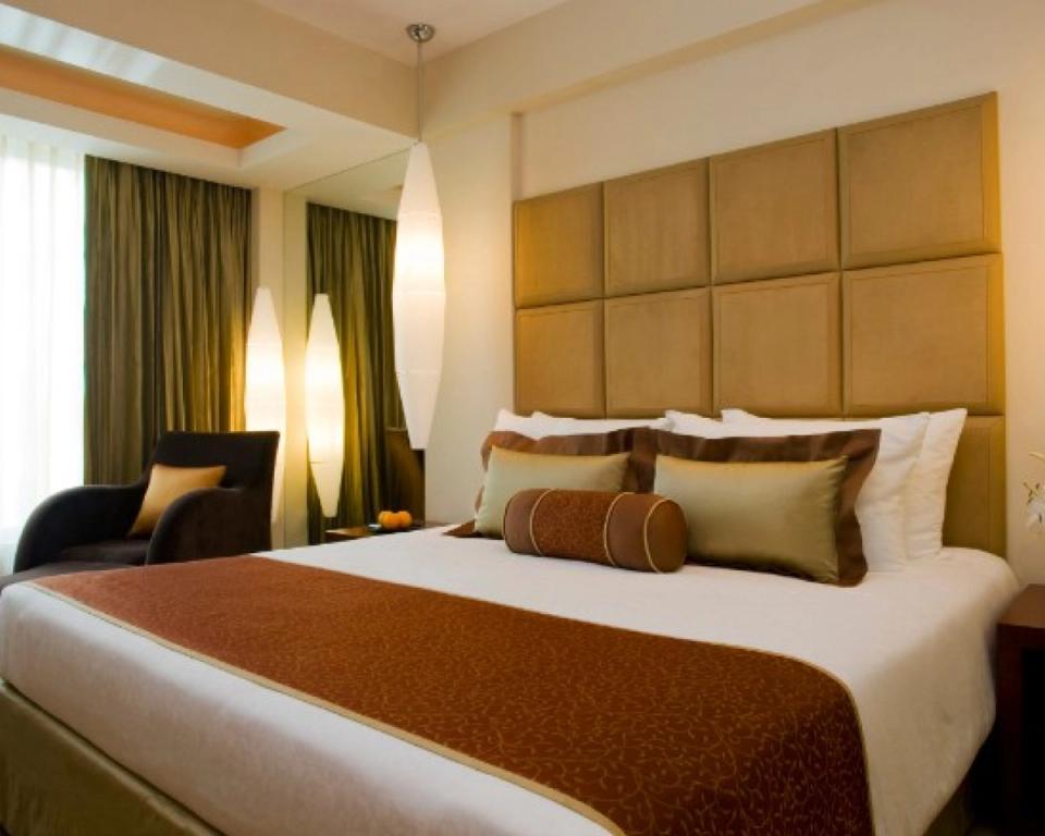 Premium Room - Luxury Rooms And Suites, Taj Club House, Chennai