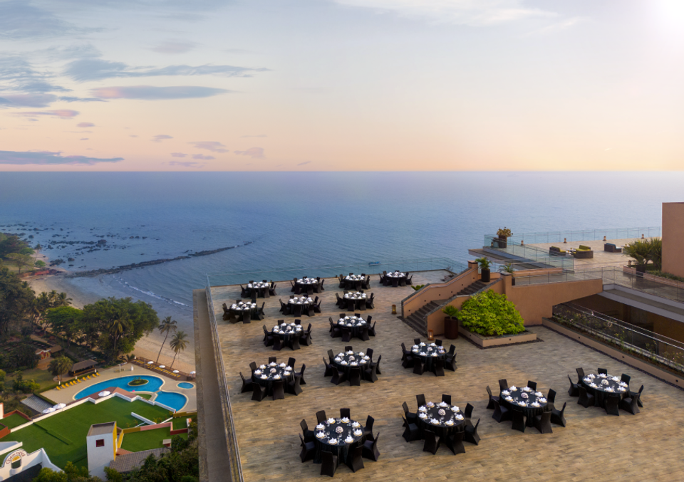 Sky Gaze (Roof Top Deck) - Luxury Venue at Taj Cidade de Goa, Horizon