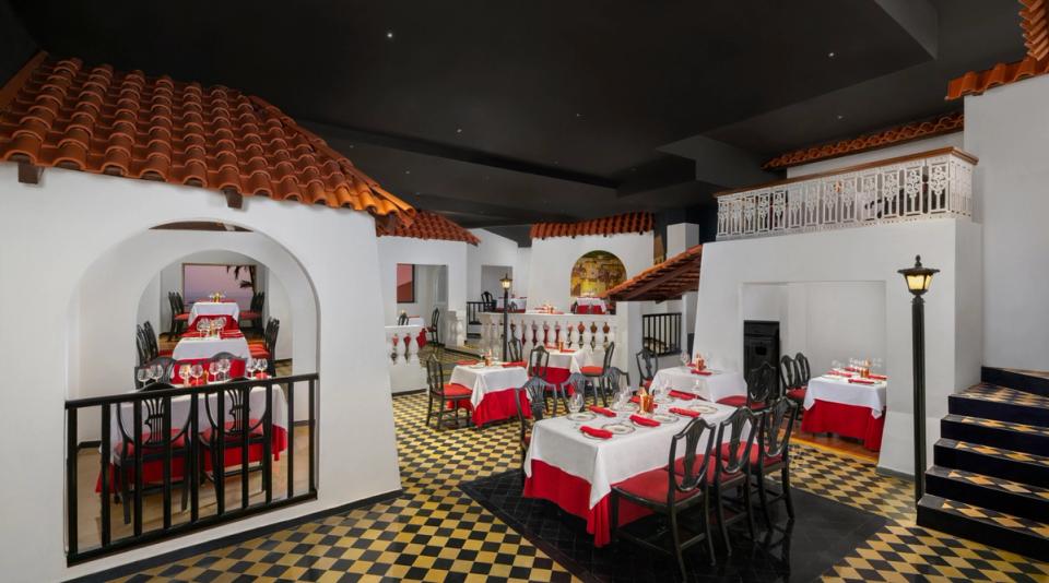 Interior Dining View of Alfama - Taj Cidade de Goa, Heritage