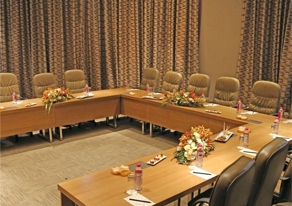 Meeting Room 11 - Luxury Venues at Taj Bangalore, Bengaluru