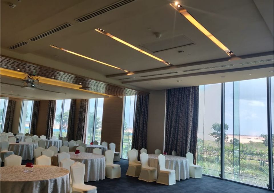 Meeting Room 7 - Luxury Venues at Taj Bangalore, Bengaluru
