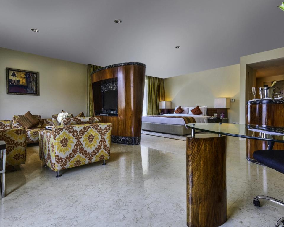 Executive Suite - Luxury Rooms And Suites, Taj Club House, Chennai