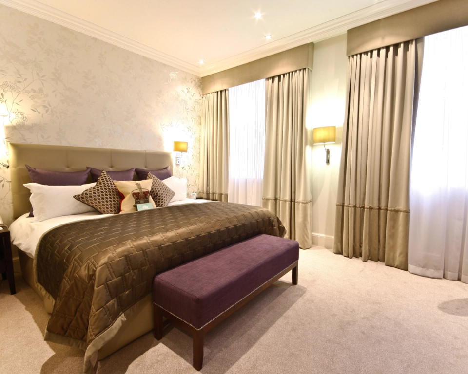 Minsters Deluxe Three Bedroom Suite - Taj 51 Buckingham Gate
