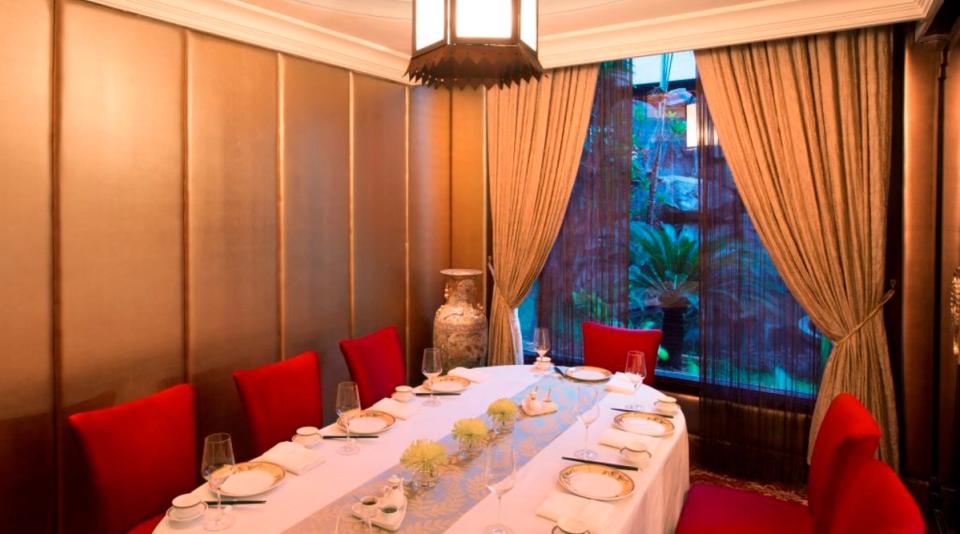   Golden Dragon - Luxury Fine Dining Restaurant at Taj Krishna, Hyderabad  