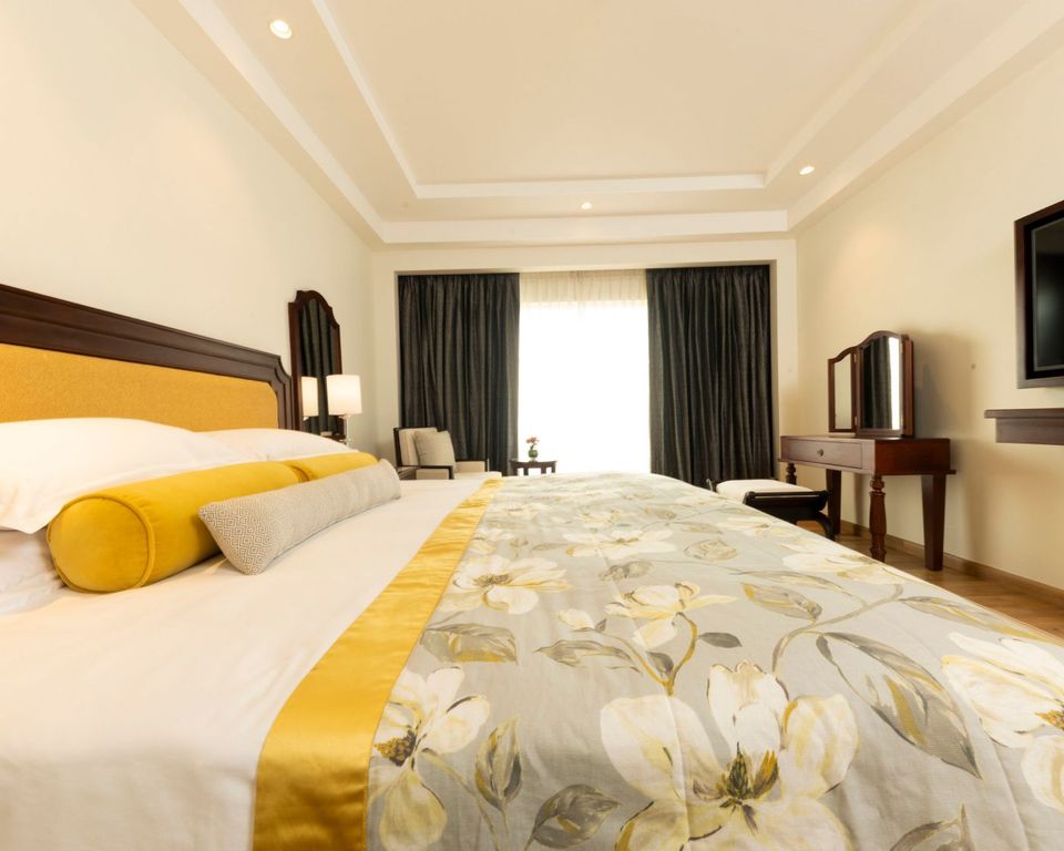 Executive One Bedroom Suite With Ocean View -  Taj Samudra, Colombo