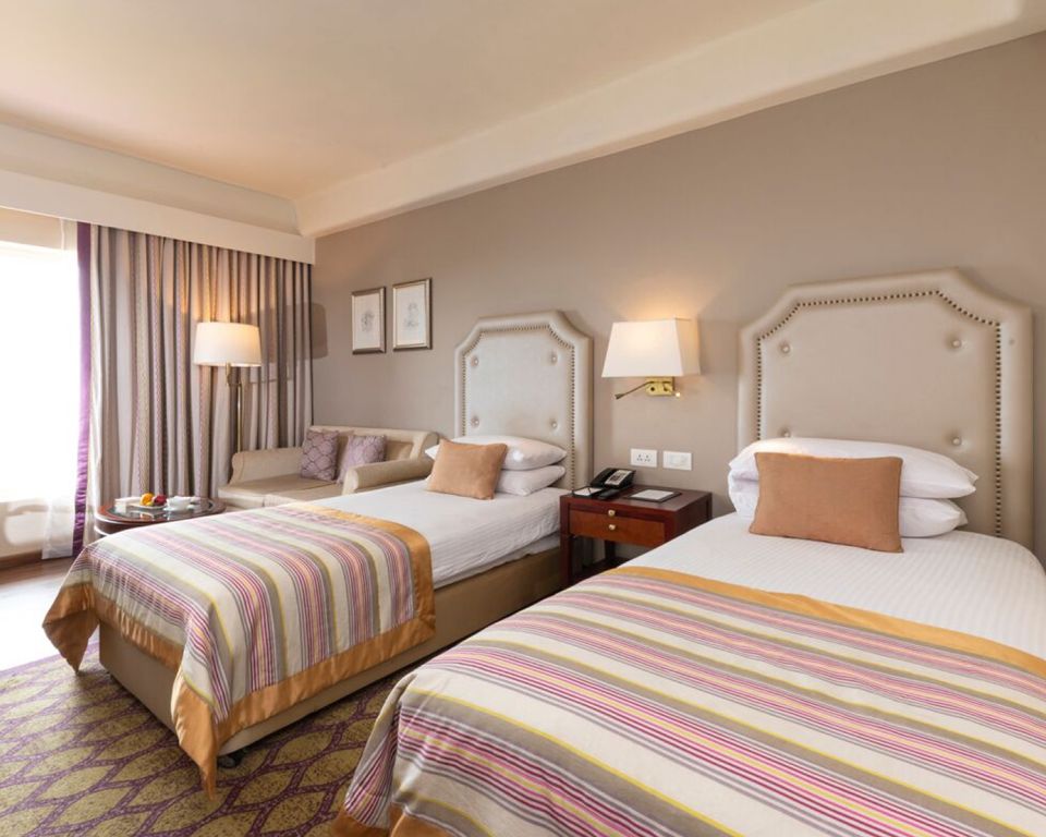 Deluxe Room With King Bed & Ocean Facing - Taj Samudra, Colombo