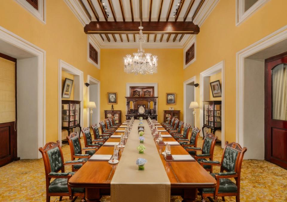 Boardroom - Conference Venues at Taj Falaknuma Palace, Hyderabad