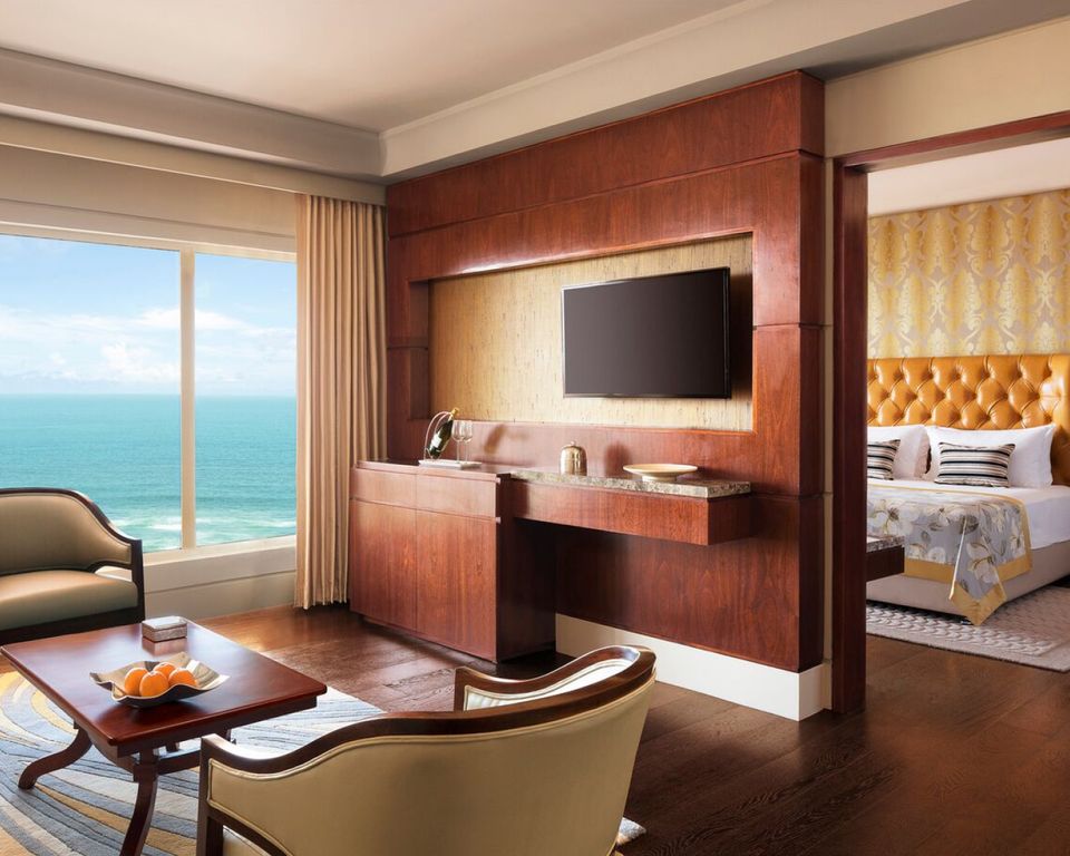 Deluxe One Bedroom Suite With City View -  Taj Samudra, Colombo