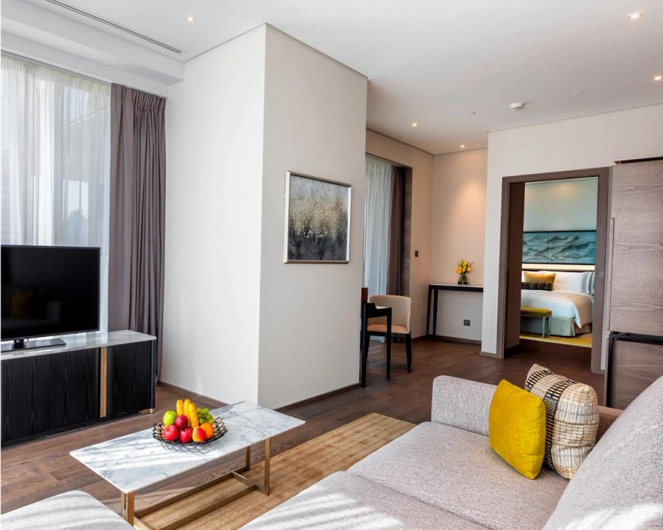 One Bedroom Balcony Suite - Taj Jumeirah Lakes Towers