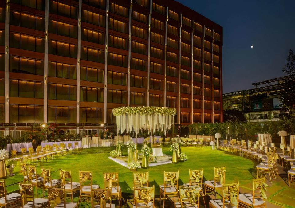 Kensington Lawn - Meeting Rooms & Event Spaces at Taj MG Road, Bengaluru