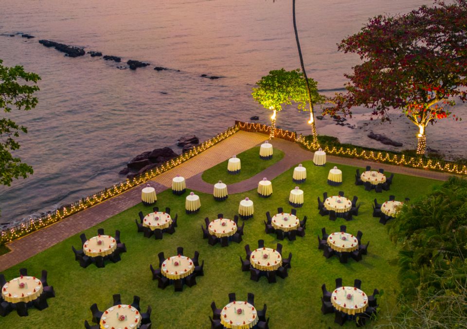Sunset Lawns - Taj Cidade de Goa, Heritage