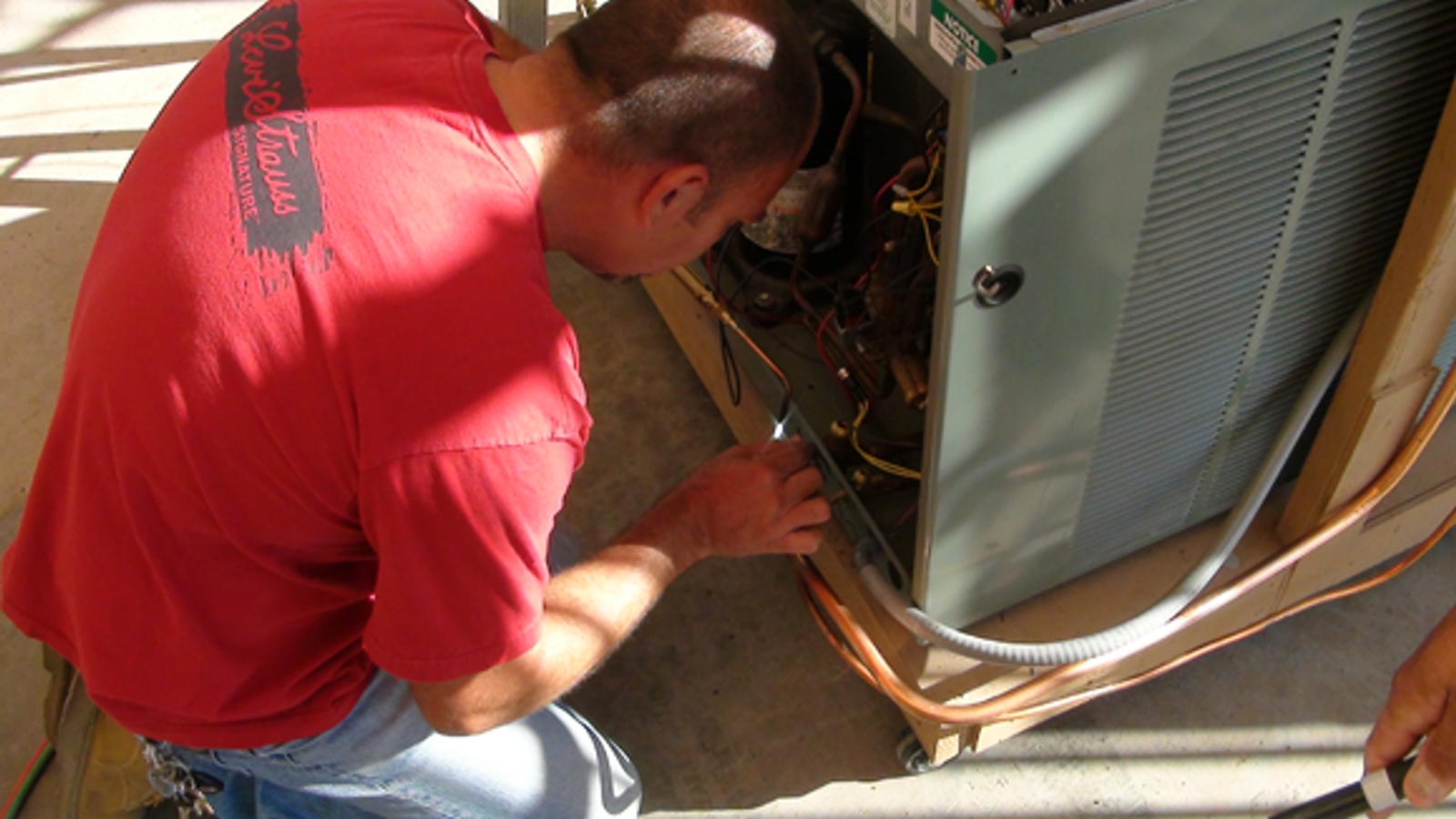 Prueba de fugas en sistemas de aire acondicionado