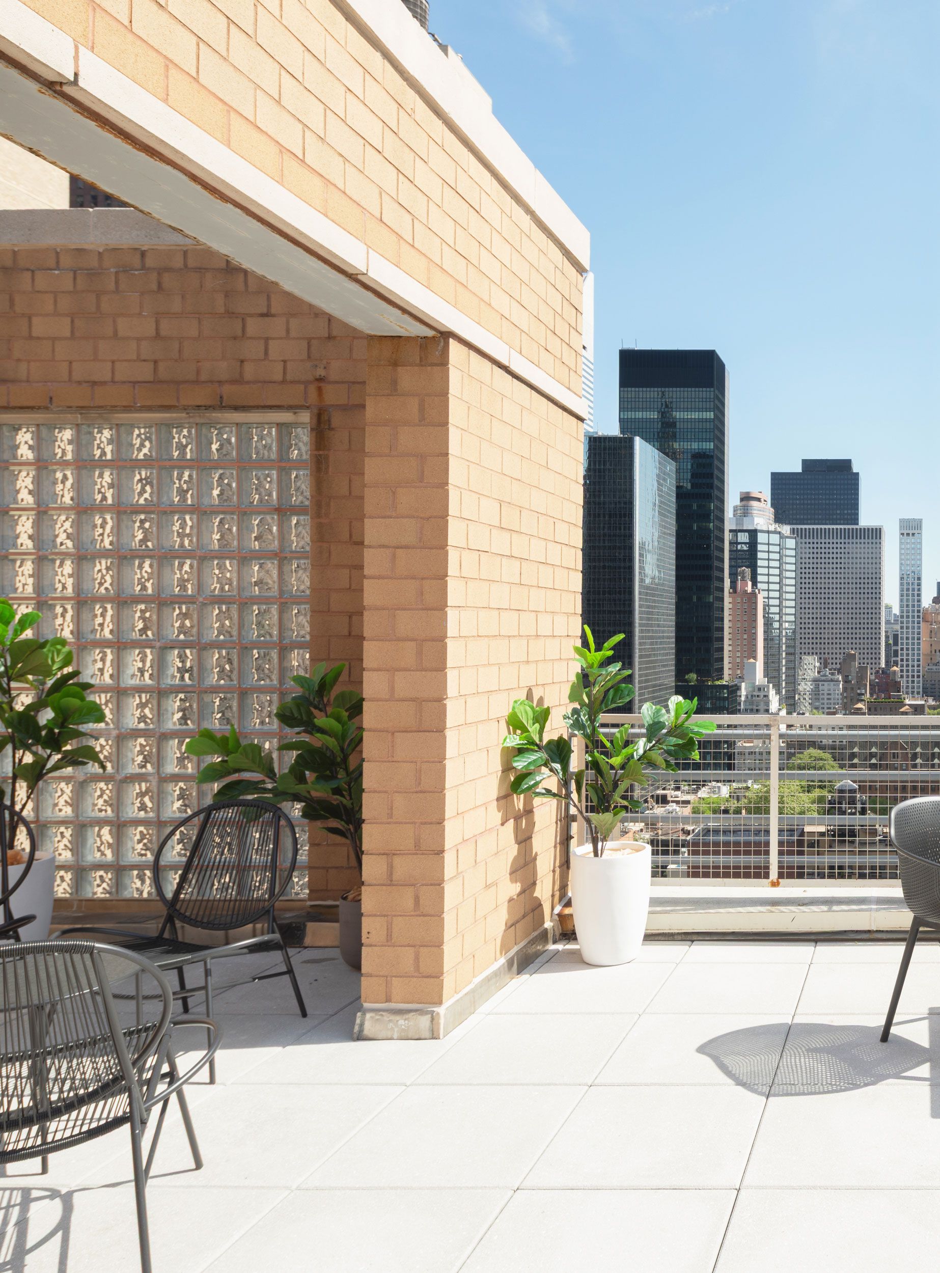 outdoor roof area with seating