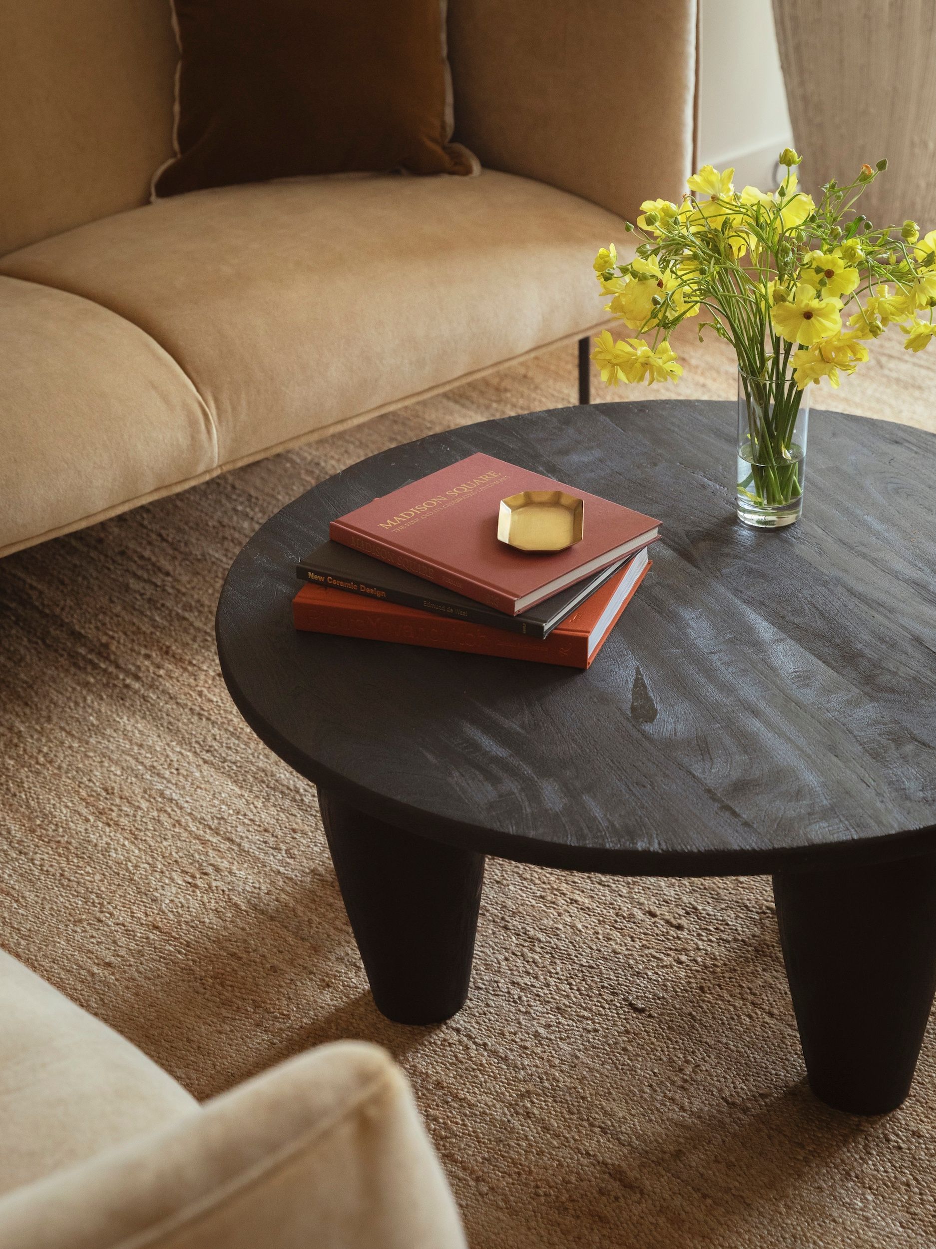 coffee table with flower vase