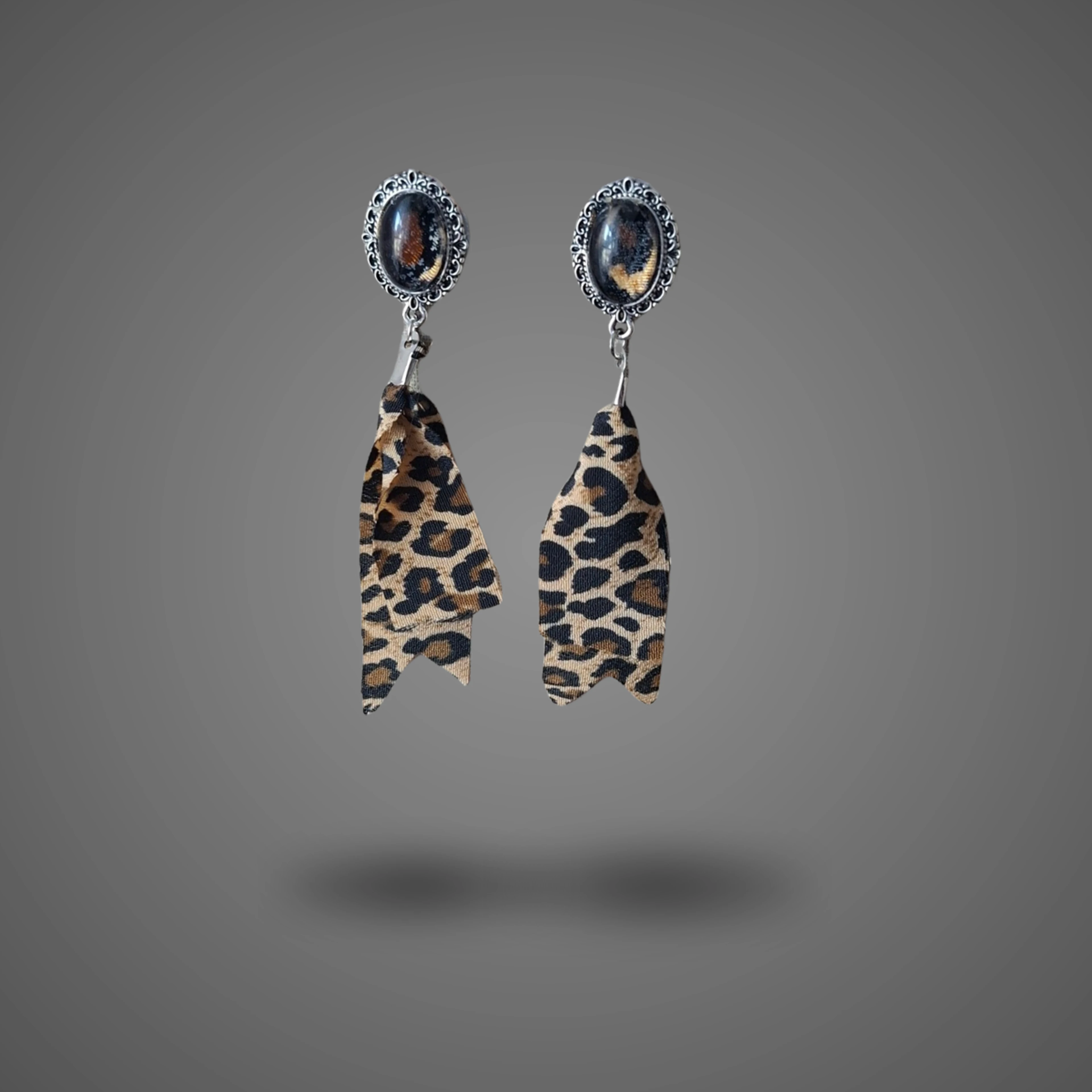 LEOPARD PRINT PENDANT - handmade Earrings