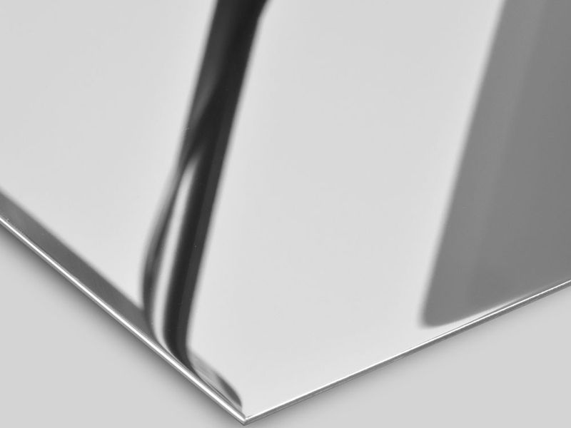 Lustrzane polerowanie i polerowanie na wysoki połysk stali nierdzewnej z użyciem Marine Mirror No. 9 firmy MirrorINOX