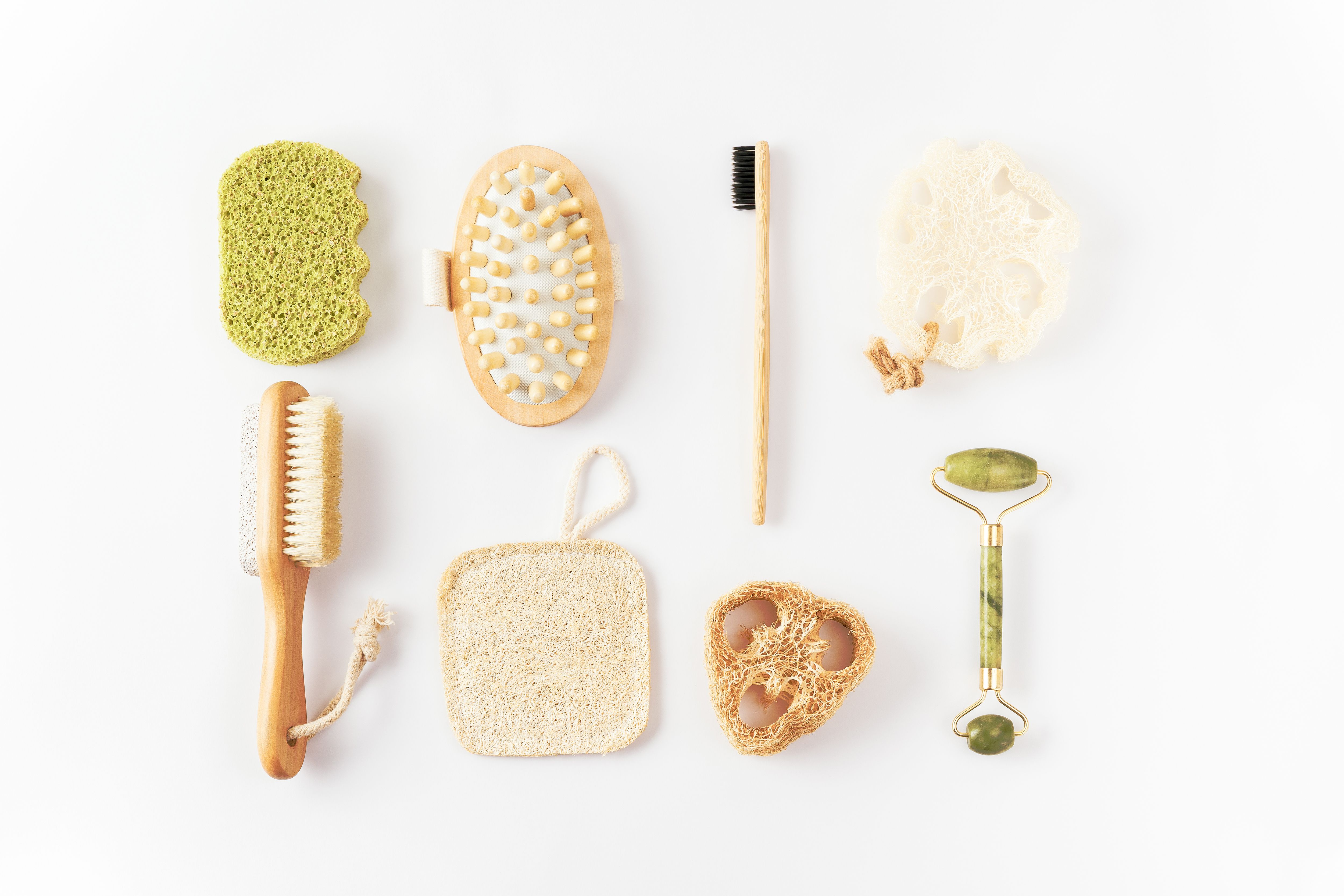 What Is a Loofah Made Of? (And How to Use One Properly) — White Lifa