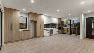 56-sailsbury-gallery-2.jpg