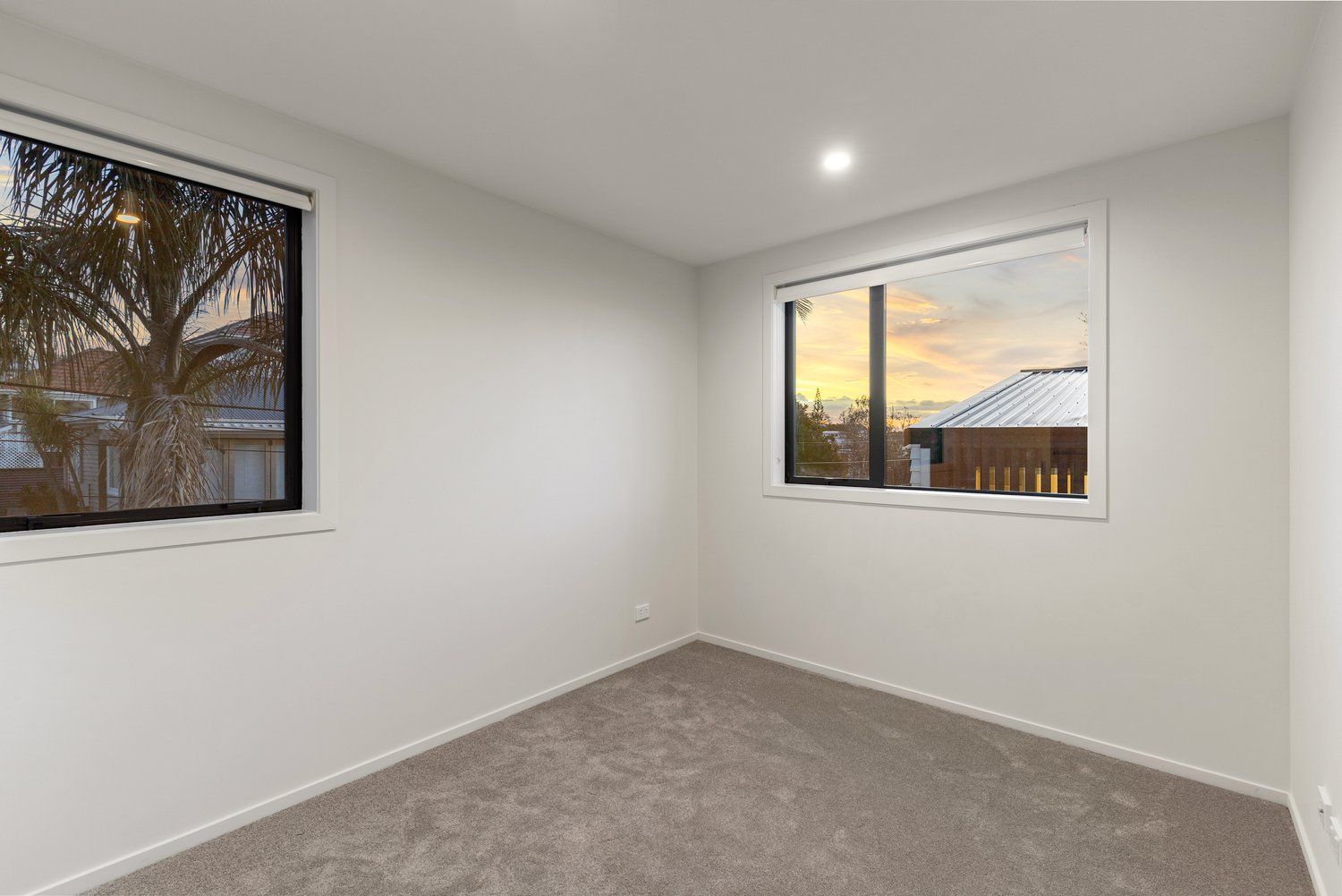 56-sailsbury-gallery-3.jpg